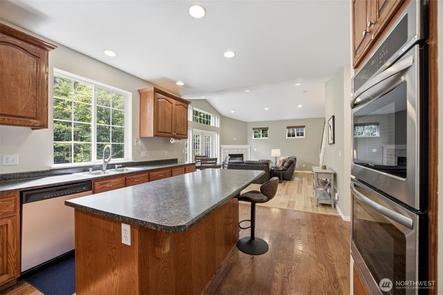 10 Topside Court, Bellingham, WA 98229