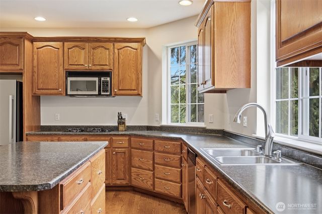 10 Topside Court, Bellingham, WA 98229