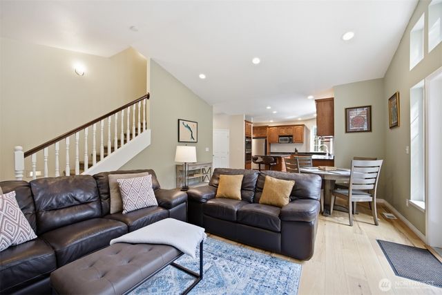 10 Topside Court, Bellingham, WA 98229