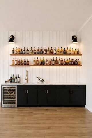 5 Haven Ln, Wayland, MA 01778