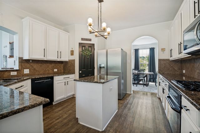 414 Love Bird Lane, Murphy, TX 75094