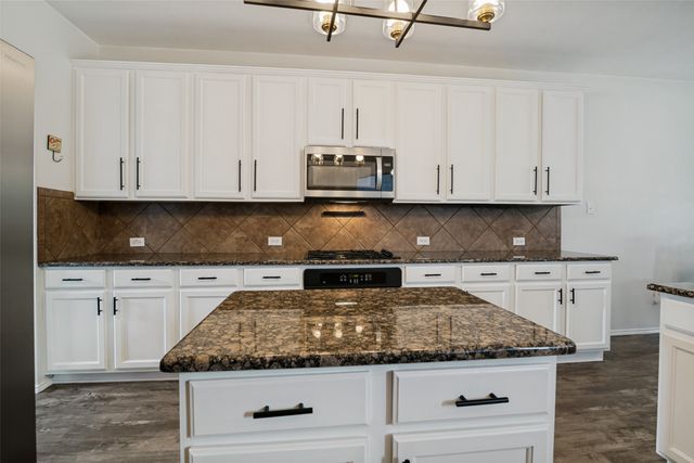 414 Love Bird Lane, Murphy, TX 75094