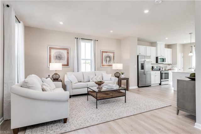 224 Reids Place DR, Suffolk, VA 23434