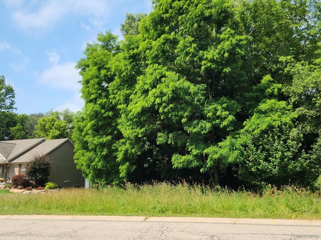 7480 Fairview Drive, Goodrich, MI 48438