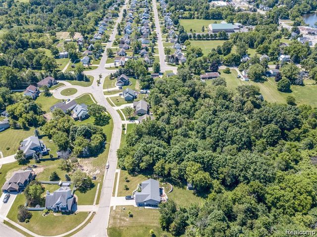 7480 Fairview Drive, Goodrich, MI 48438