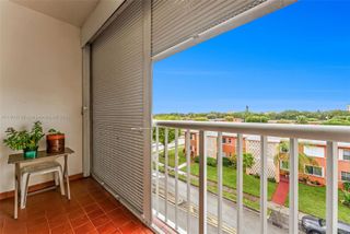 3661 SW 9th Ter 402, Miami, FL 33135