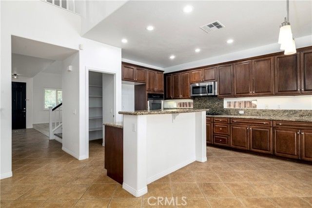 37068 Edgemont, Murrieta, CA 92563