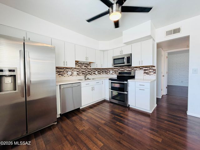 8450 E Old Spanish Trl Apt 258, Tucson, AZ 85710