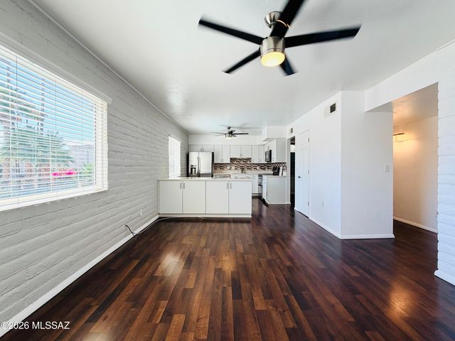 8450 E Old Spanish Trl Apt 258, Tucson, AZ 85710