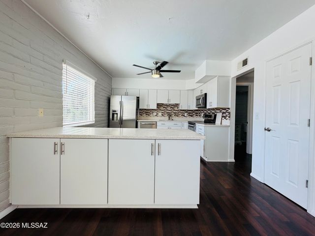 8450 E Old Spanish Trl Apt 258, Tucson, AZ 85710