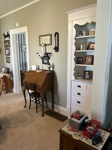 723 S 5th Avenue W, Newton, IA 50208
