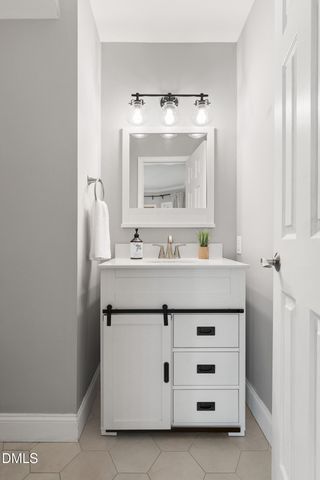 105 Penny Lane, Cary, NC 27511