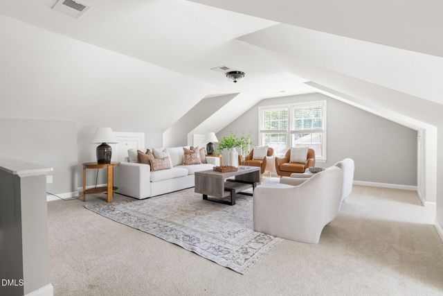 105 Penny Lane, Cary, NC 27511