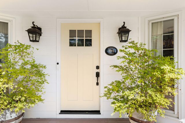 105 Penny Lane, Cary, NC 27511