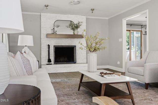 105 Penny Lane, Cary, NC 27511