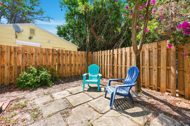 918 N K Street, Lake Worth Beach, FL 33460
