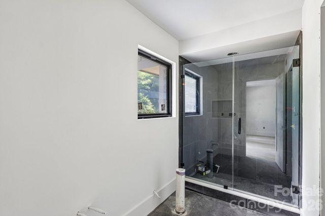 1539 Crystal Road, Charlotte, NC 28205