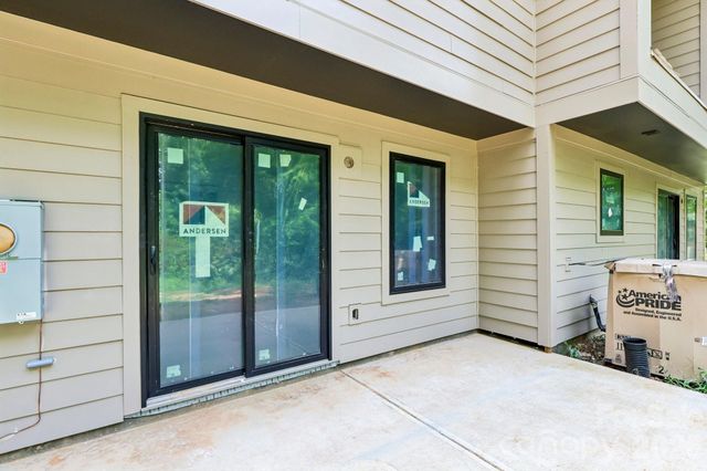 1539 Crystal Road, Charlotte, NC 28205