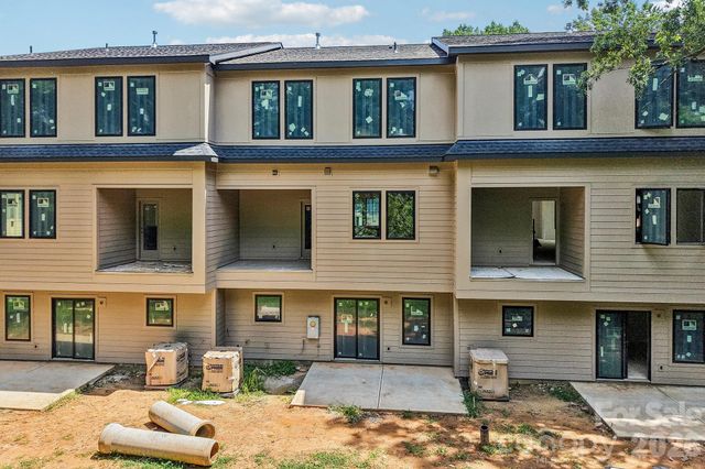 1539 Crystal Road, Charlotte, NC 28205
