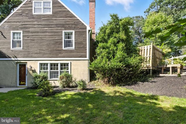 1979 ALCOTT RD, York, PA 17406