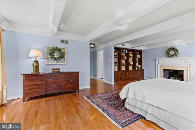 1979 ALCOTT RD, York, PA 17406