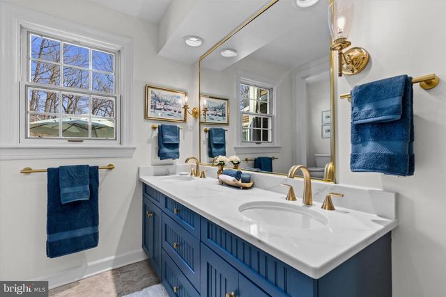 1979 ALCOTT RD, York, PA 17406