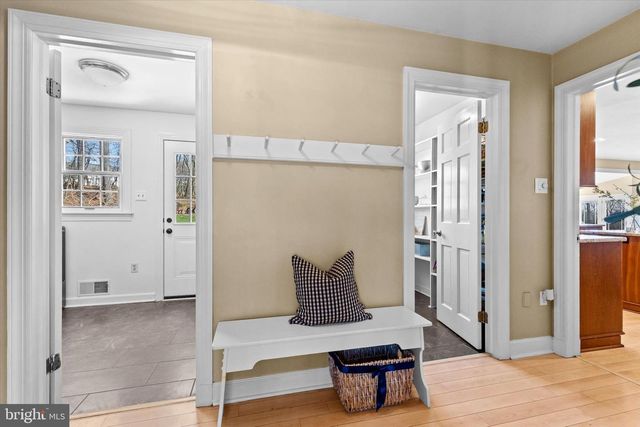 1979 ALCOTT RD, York, PA 17406