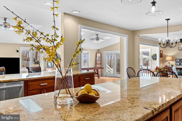 1979 ALCOTT RD, York, PA 17406