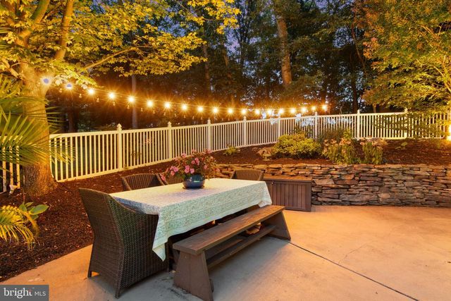 1979 ALCOTT RD, York, PA 17406