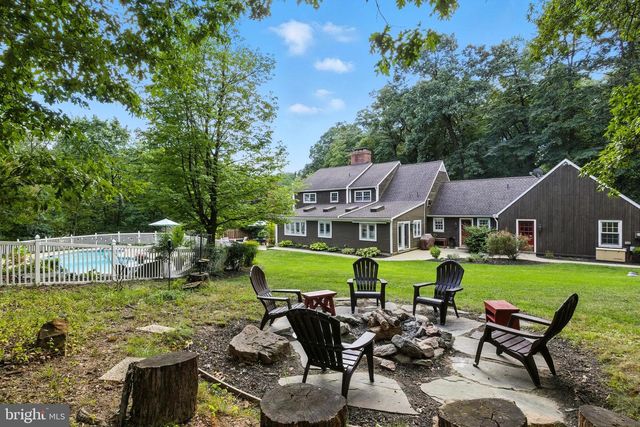 1979 ALCOTT RD, York, PA 17406