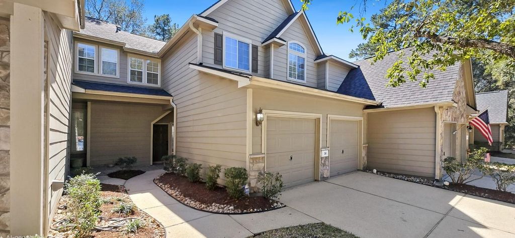 14 Valley Oaks Circle, The Woodlands, TX 77382