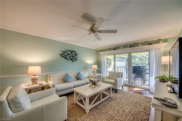 6725 Winkler RD 202, Fort Myers, FL 33919