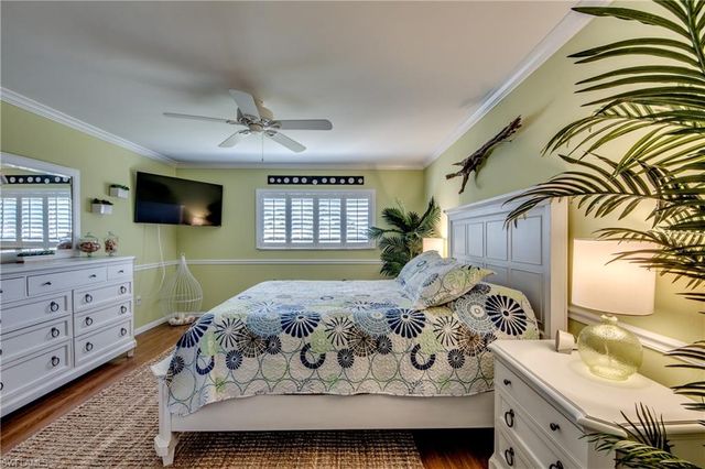 6725 Winkler RD 202, Fort Myers, FL 33919