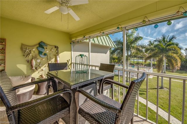6725 Winkler RD 202, Fort Myers, FL 33919