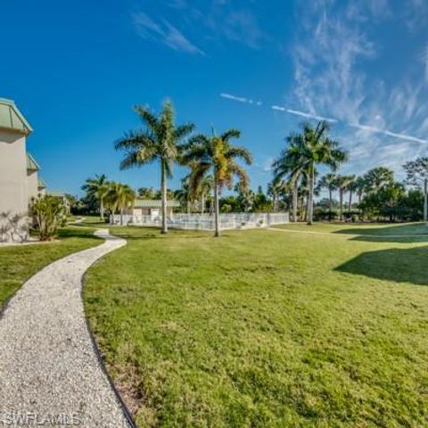 6725 Winkler RD 202, Fort Myers, FL 33919
