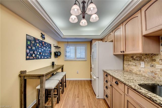 6725 Winkler RD 202, Fort Myers, FL 33919