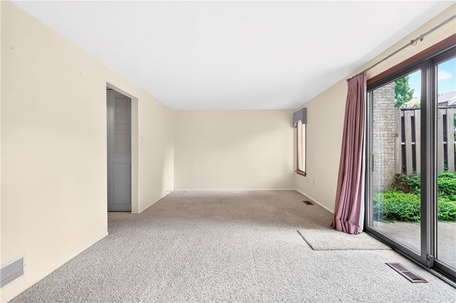 55 Maple Ct, Ross Twp, PA 15237