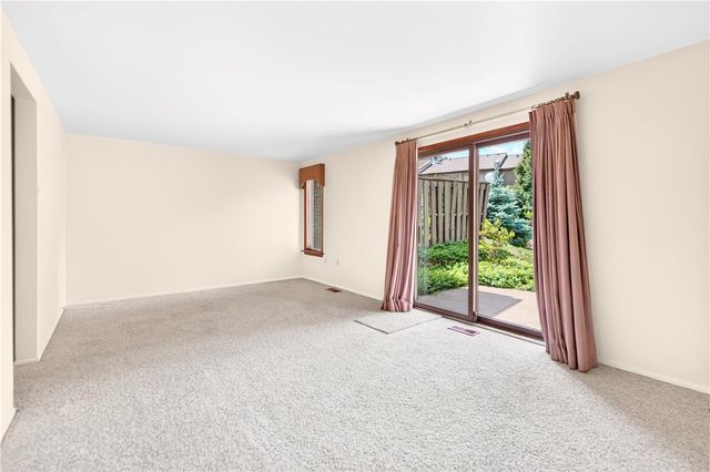 55 Maple Ct, Ross Twp, PA 15237