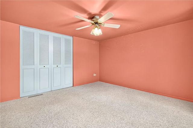 55 Maple Ct, Ross Twp, PA 15237