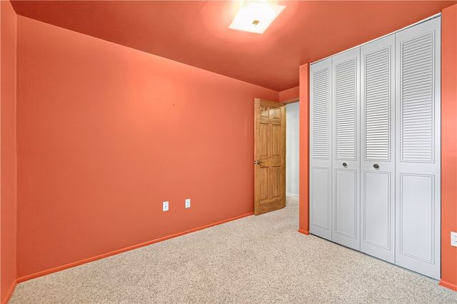 55 Maple Ct, Ross Twp, PA 15237