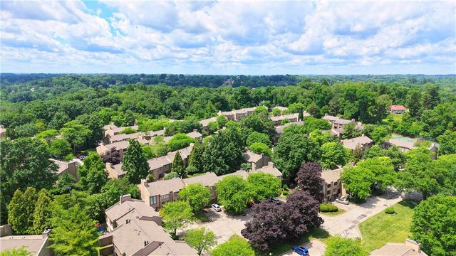 55 Maple Ct, Ross Twp, PA 15237