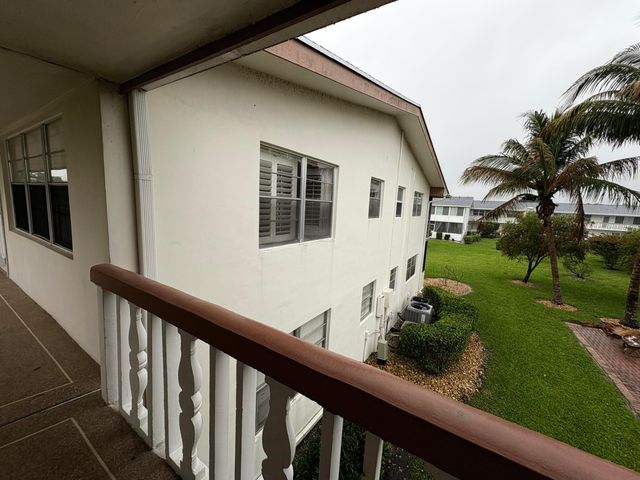 48 Bedford B, West Palm Beach, FL 33417