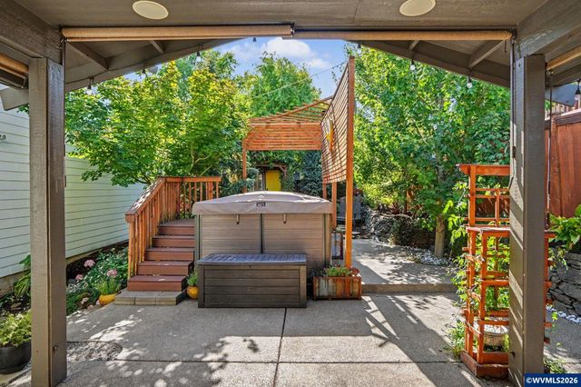 2185 Kari Dawn Av SE, Salem, OR 97306