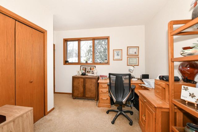 561 W Chestnut STREET, Burlington, WI 53105