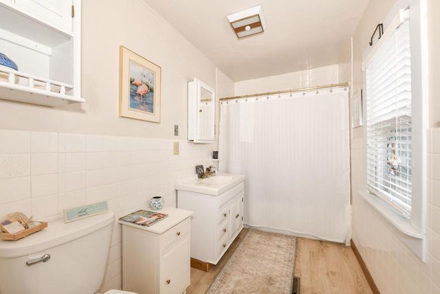 561 W Chestnut STREET, Burlington, WI 53105