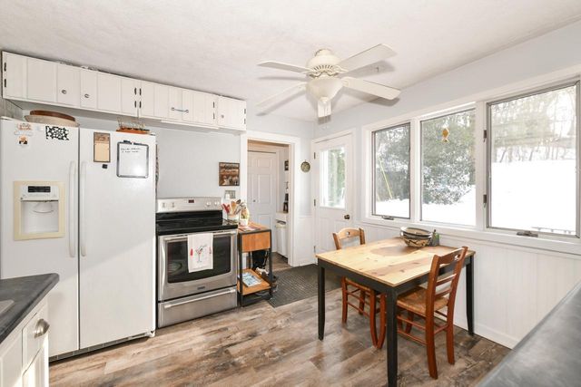 561 W Chestnut STREET, Burlington, WI 53105