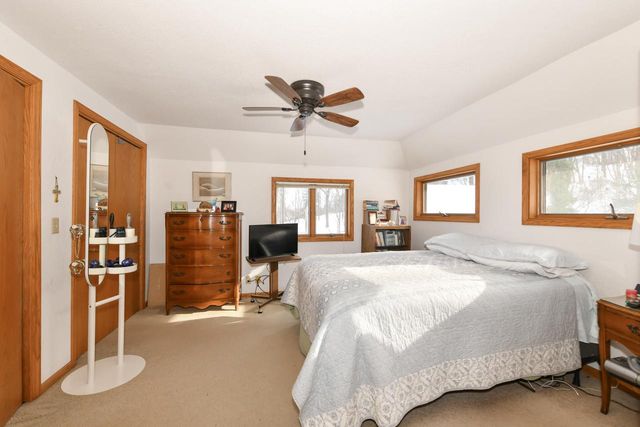 561 W Chestnut STREET, Burlington, WI 53105