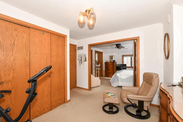 561 W Chestnut STREET, Burlington, WI 53105