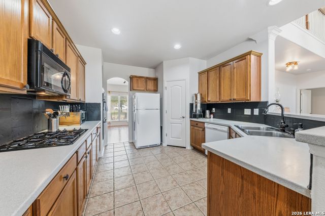 1788 OAKMONT CIR, New Braunfels, TX 78132