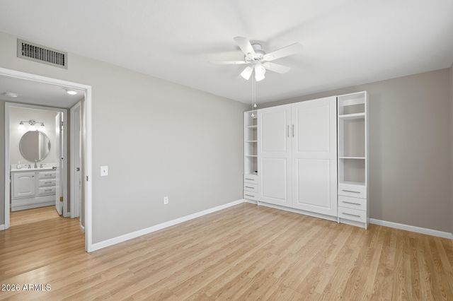 9822 W SANDSTONE Drive, Sun City, AZ 85351